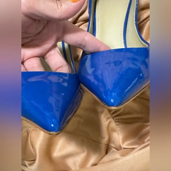 Guess Vintage Carrie Pump Vibrant Blue Patent Leather Heels Stilettos - Picture 4 of 6